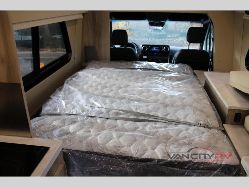 2025 Chinook RV Summit EB, Photos photo 25