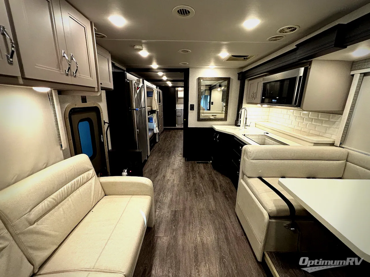 2024 Thor Motor Coach Palazzo 37.6 - Photo 3