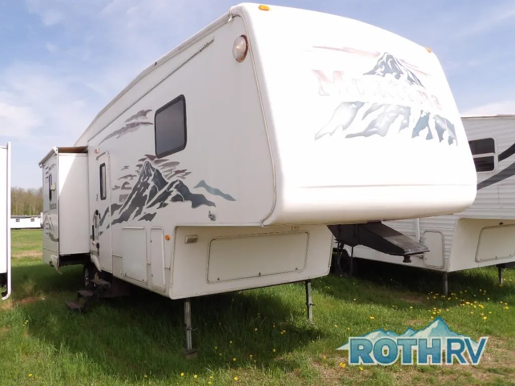 2005 Keystone RV Montana Used    2980 RL - Main photo