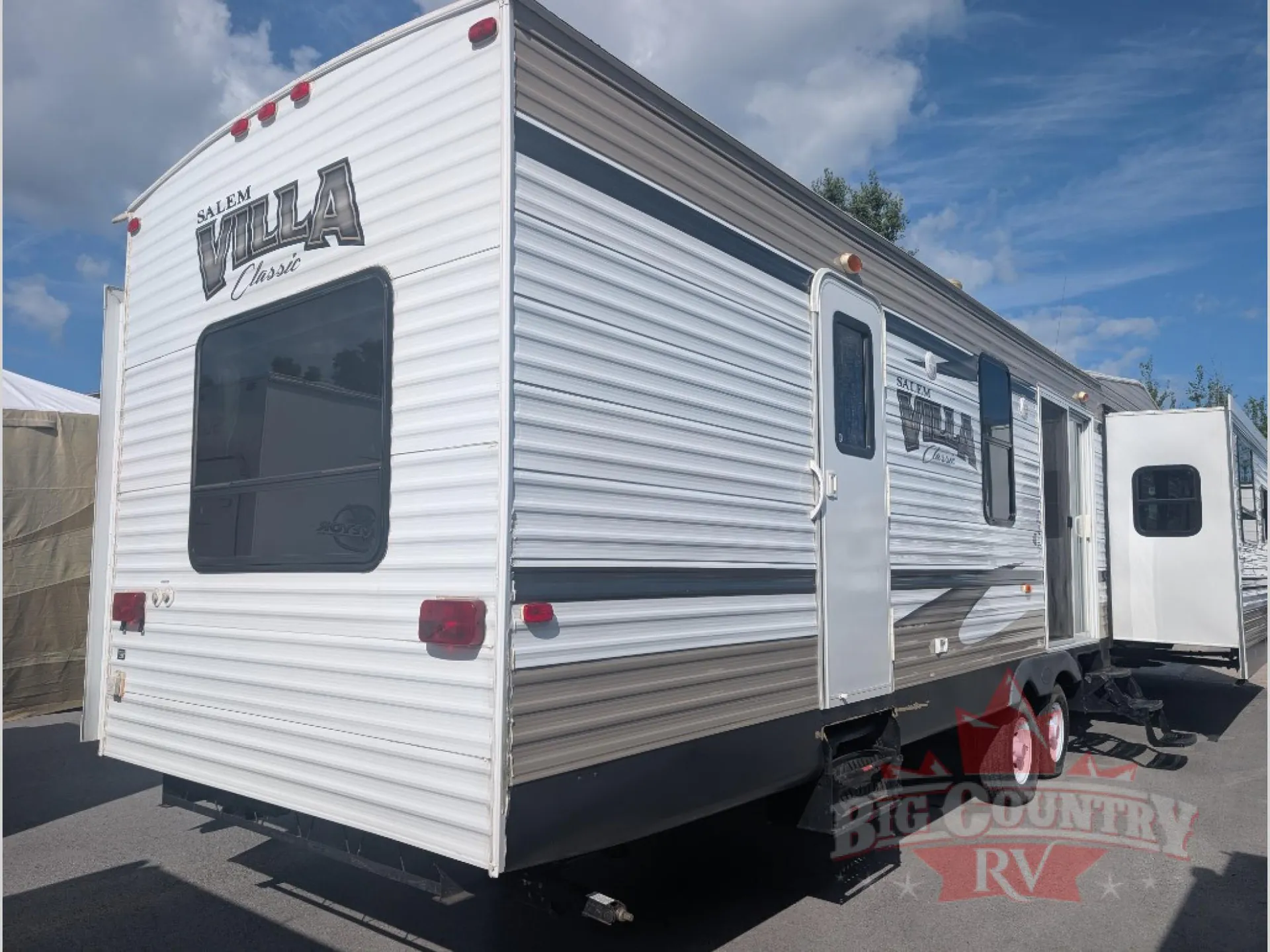 2014 Forest River Salem Villa 400FLT dealer photo 4 from Big Country RV