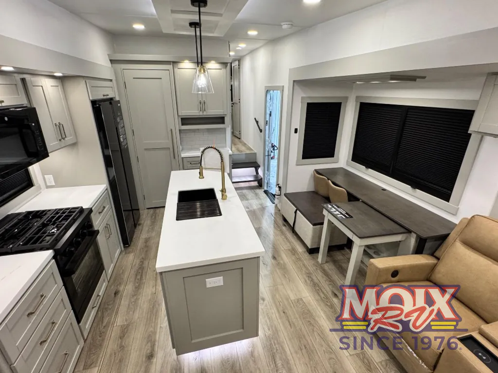 2026 Brinkley Model Z 3600, Photos photo 29