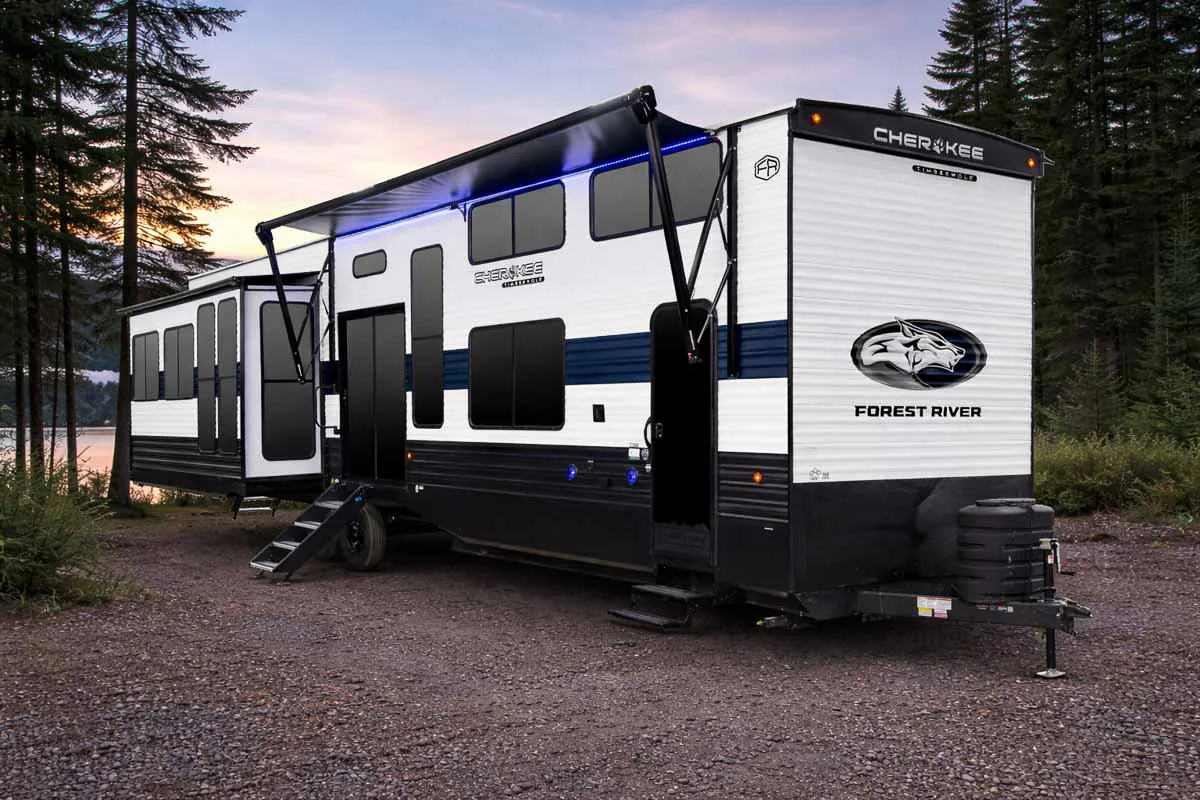 2027 Forest River Cherokee Timberwolf 39JM - Photo 3