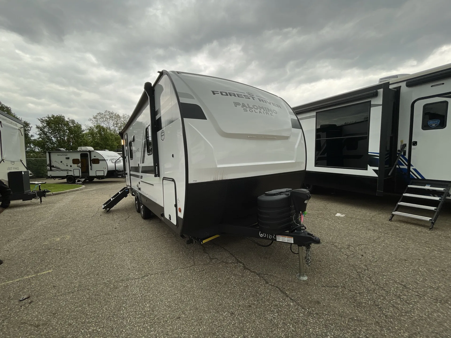 2025 Forest River Solaire Ultra Lite 2080RBS - Photo 2