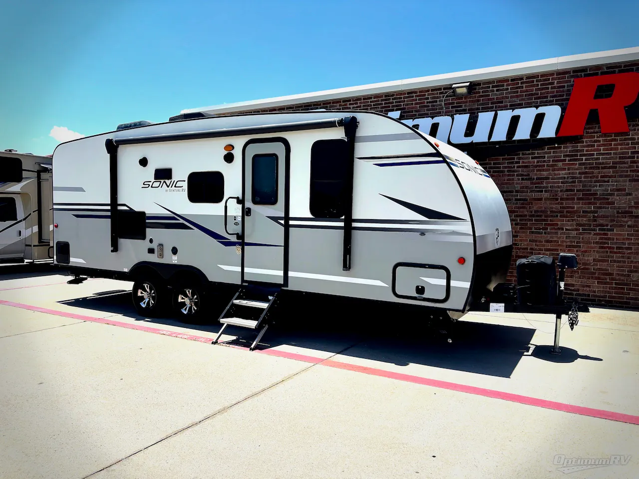 2019 Venture RV Sonic SN220VBH - Photo 2