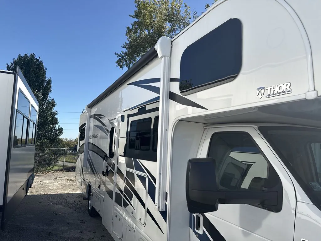 2021 Thor Motor Coach Four Winds 31E - Photo 3
