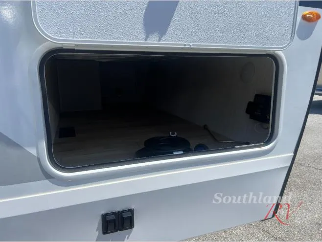 2026 Winnebago Thrive 22RBS - Photo 3