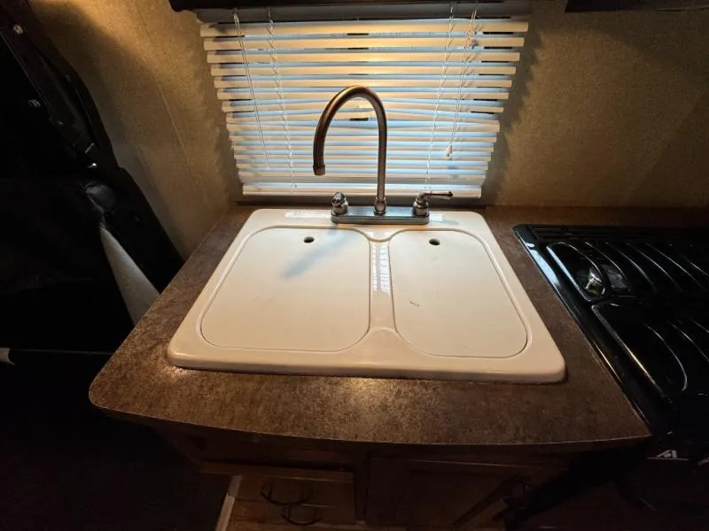 2014 Forest River RV XLR Nitro 24FQS - Photo 4