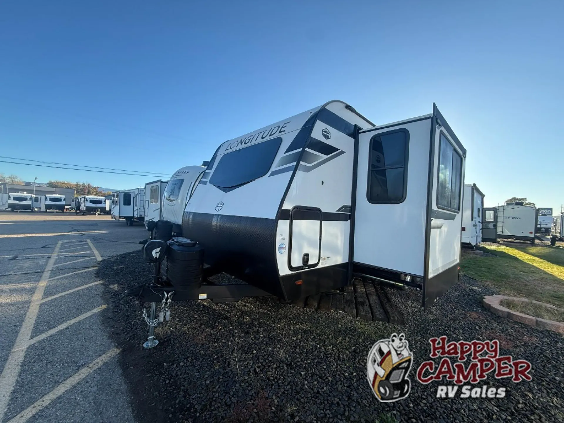 2026 East to West Longitude 230FK - Photo 4