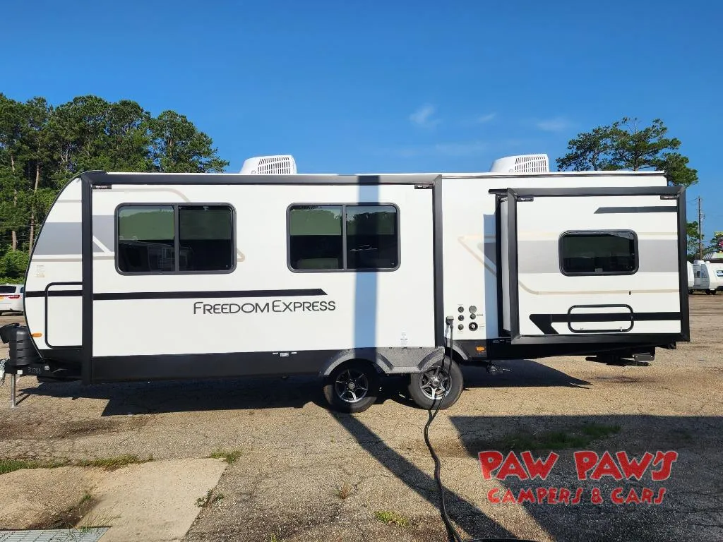 2027 Coachmen Freedom Express Ultra Lite 259FKDS - Photo 3