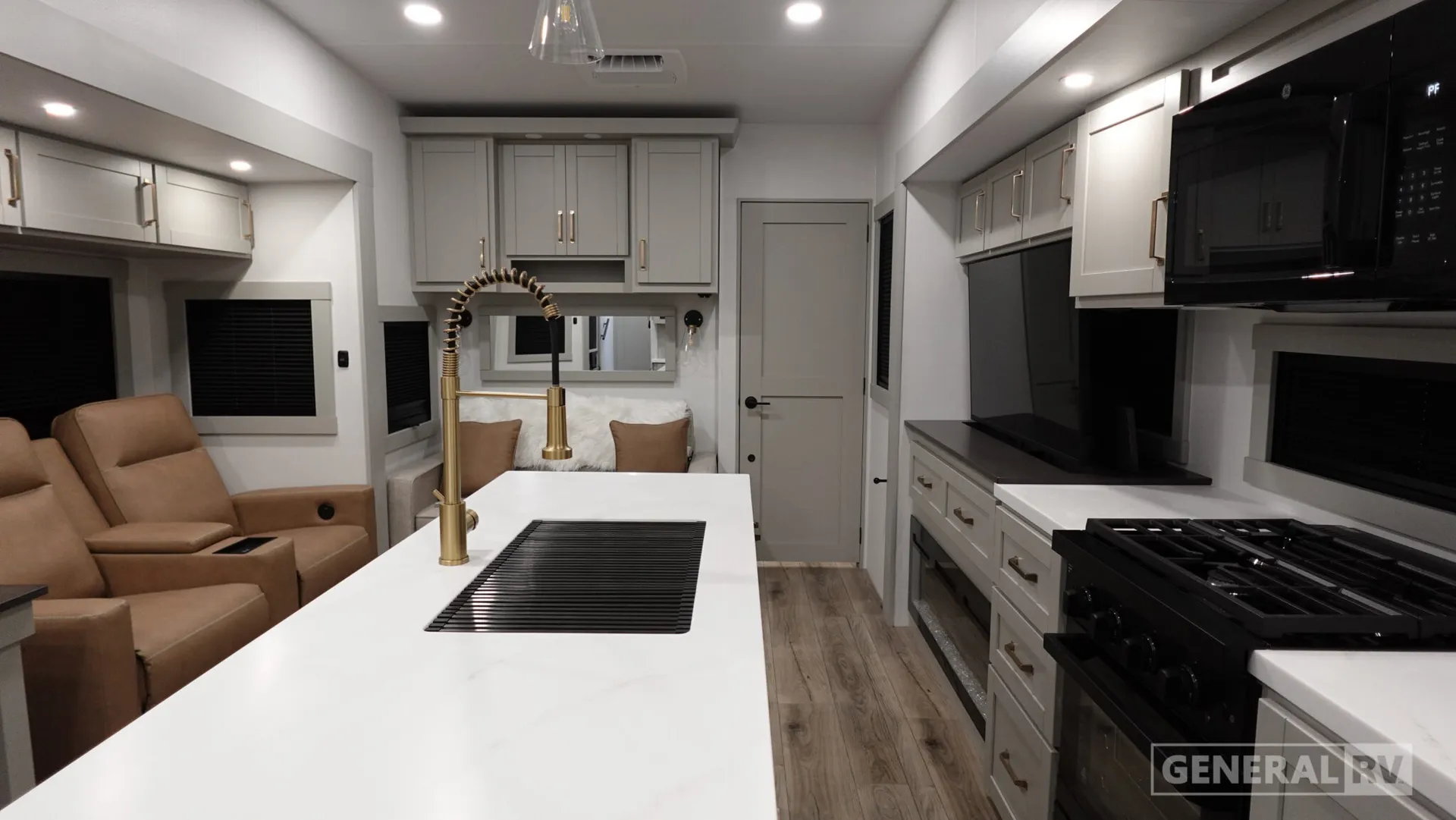 2026 Brinkley Model Z 3515 - Photo 3