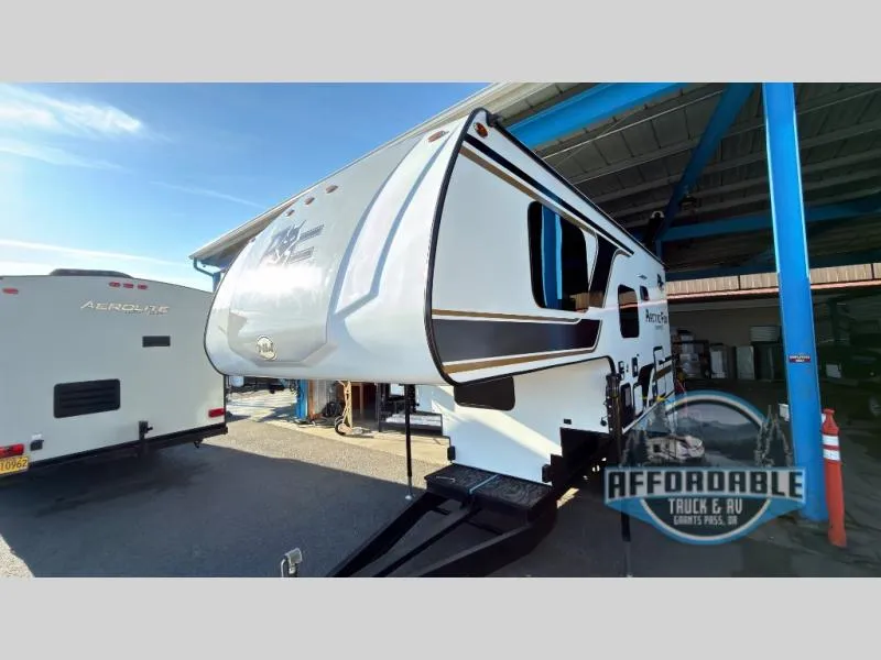 2027 Northwood Arctic Fox Camper 990 - Photo 3