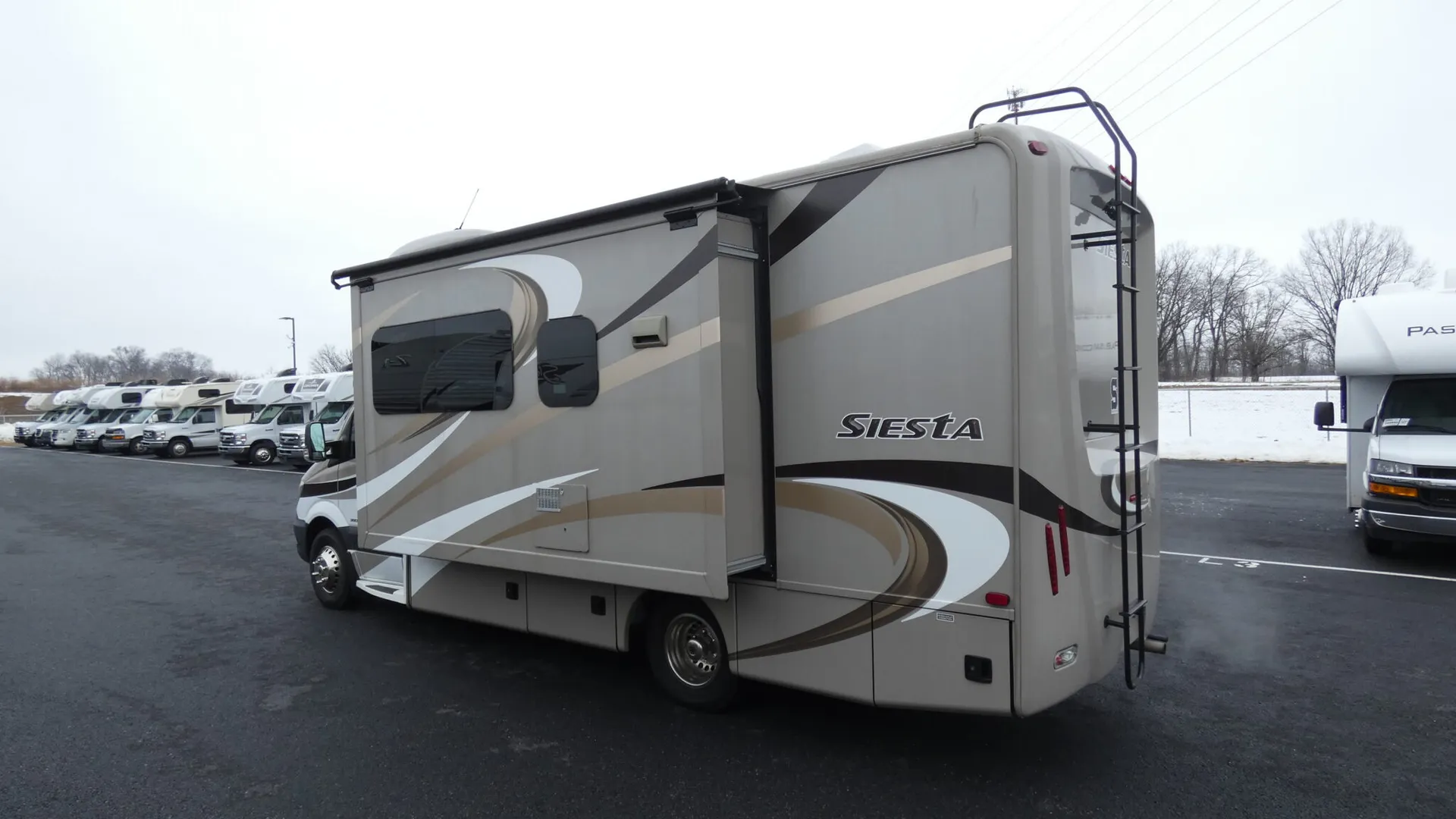 2016 Thor Motor Coach Siesta Sprinter 24SL - Photo 4