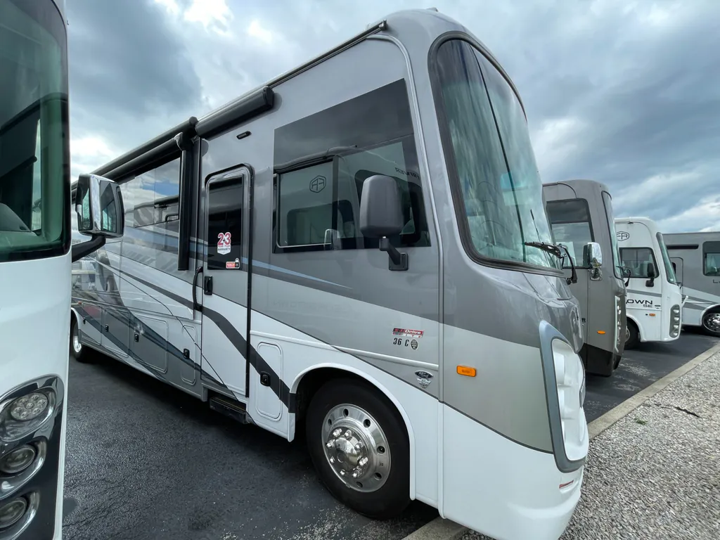 2027 Entegra Coach Vision XL 36C, Photos photo 22