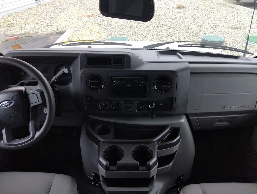 2024 Forest River Sunseeker LE 2950LE - Photo 4