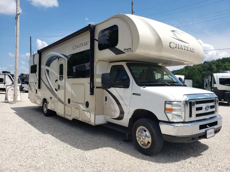 2017 Thor Motor Coach Chateau 31W - Photo 2