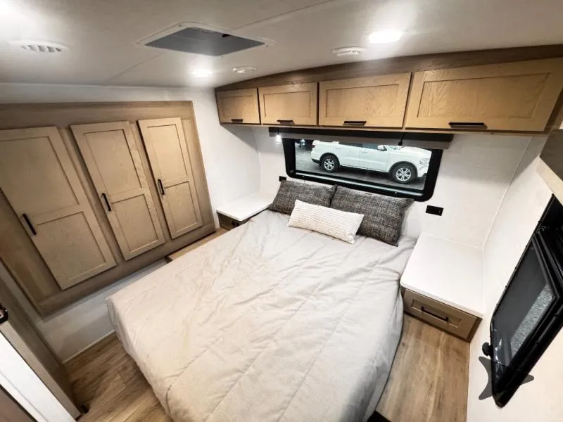 2026 Forest River Rockwood Mini Lite 2515S - Photo 3