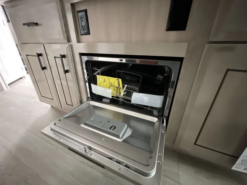 2026 Jayco Pinnacle 36FBTS, Photos photo 47