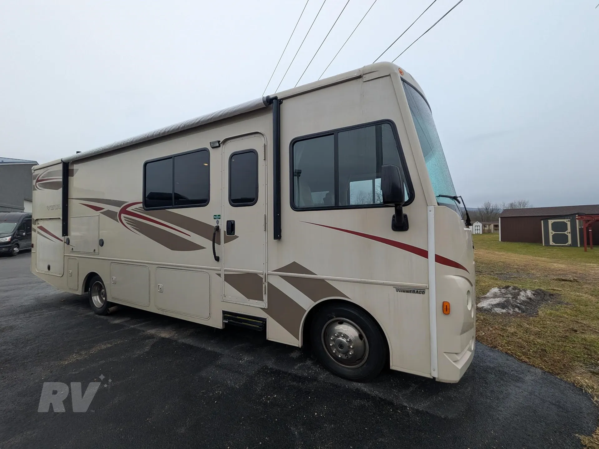 2017 Winnebago Vista 29V - Photo 2