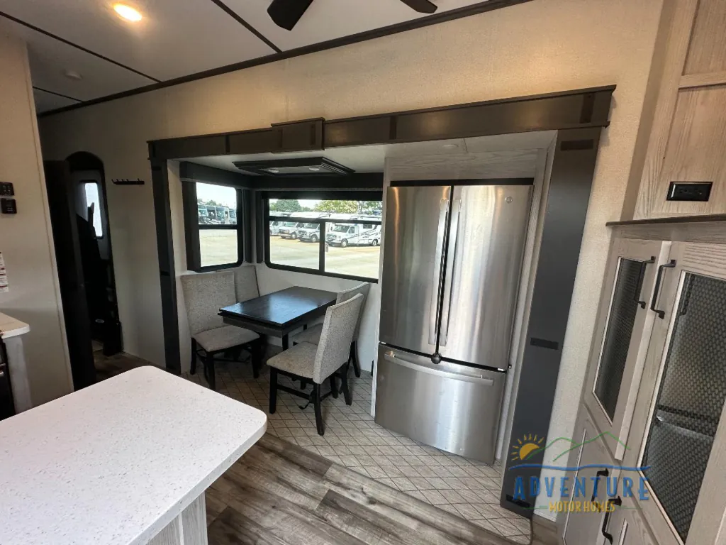 2022 Keystone Montana High Country 377FL, Photos photo 12