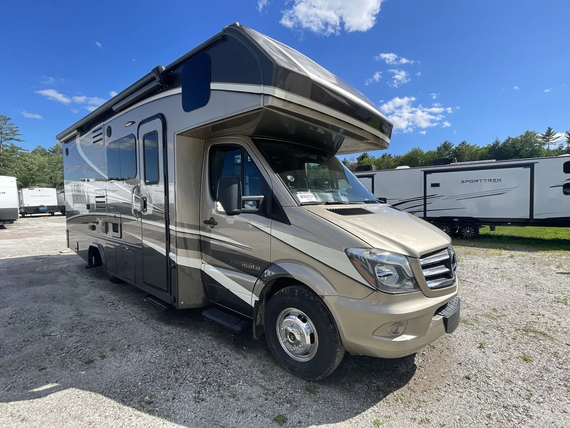 2020 Dynamax Isata 3 24RB - Photo 2