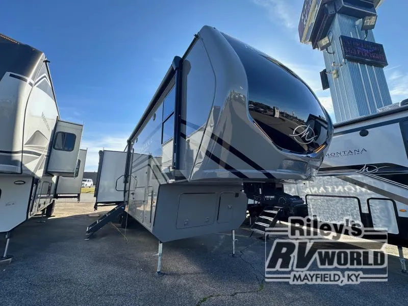 2025 Keystone Montana High Country 325RK - Photo 3