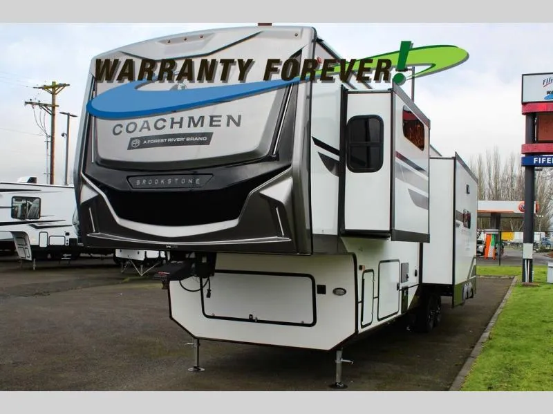 2025 Coachmen Brookstone 318RLL - Photo 4
