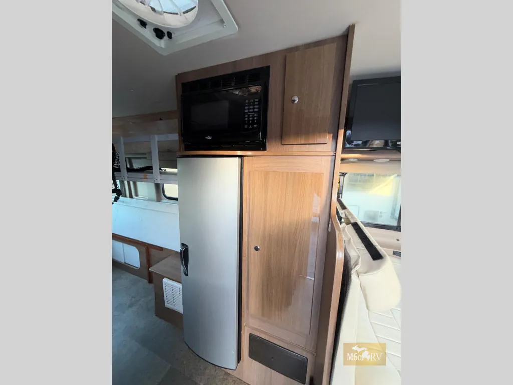 2015 Winnebago Travato 59G, Photos photo 14