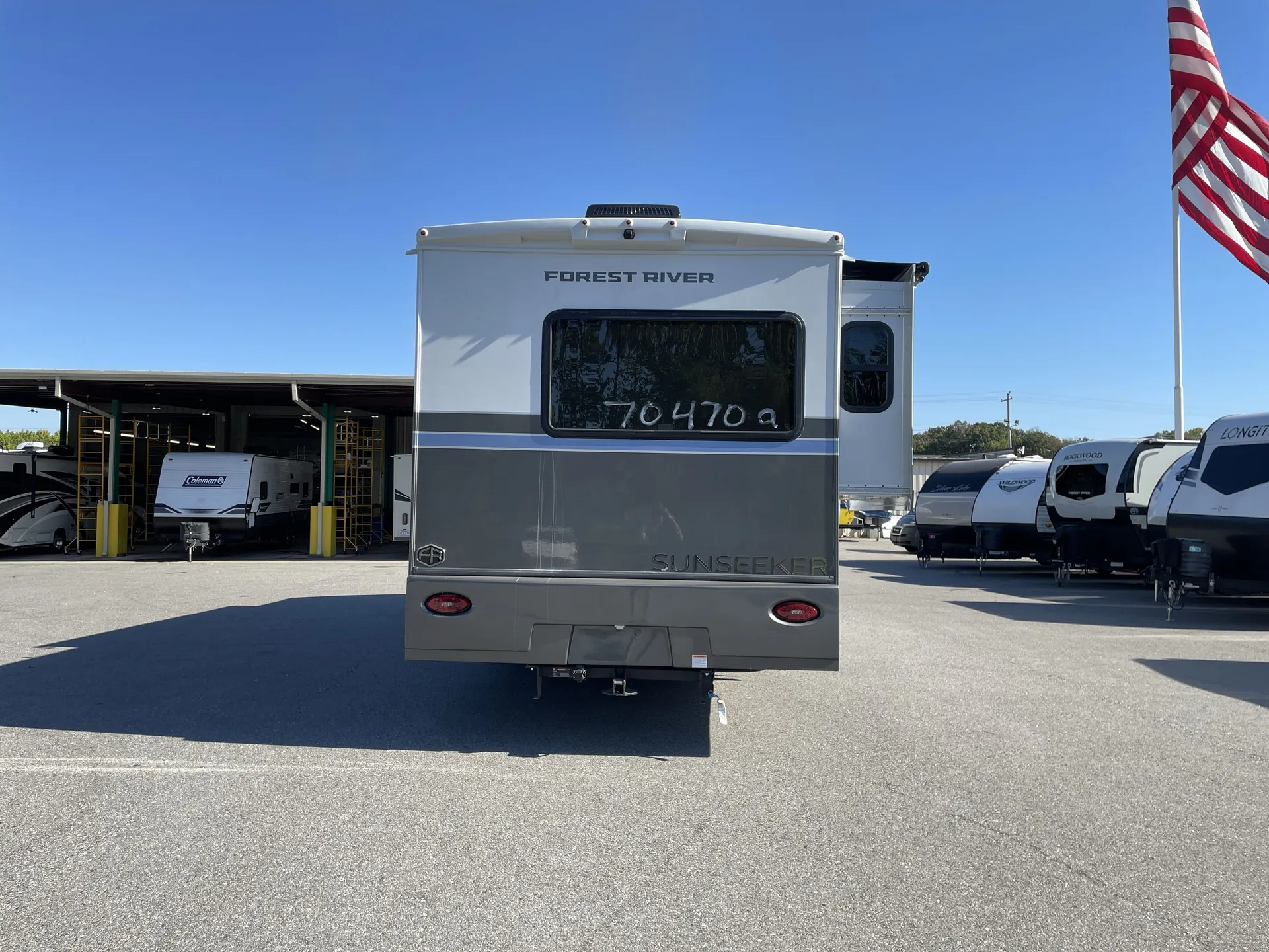 2027 Forest River Sunseeker 3010DS — backside