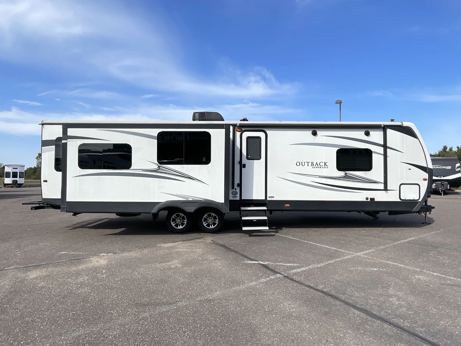 2017 Keystone Outback 328RL — campside