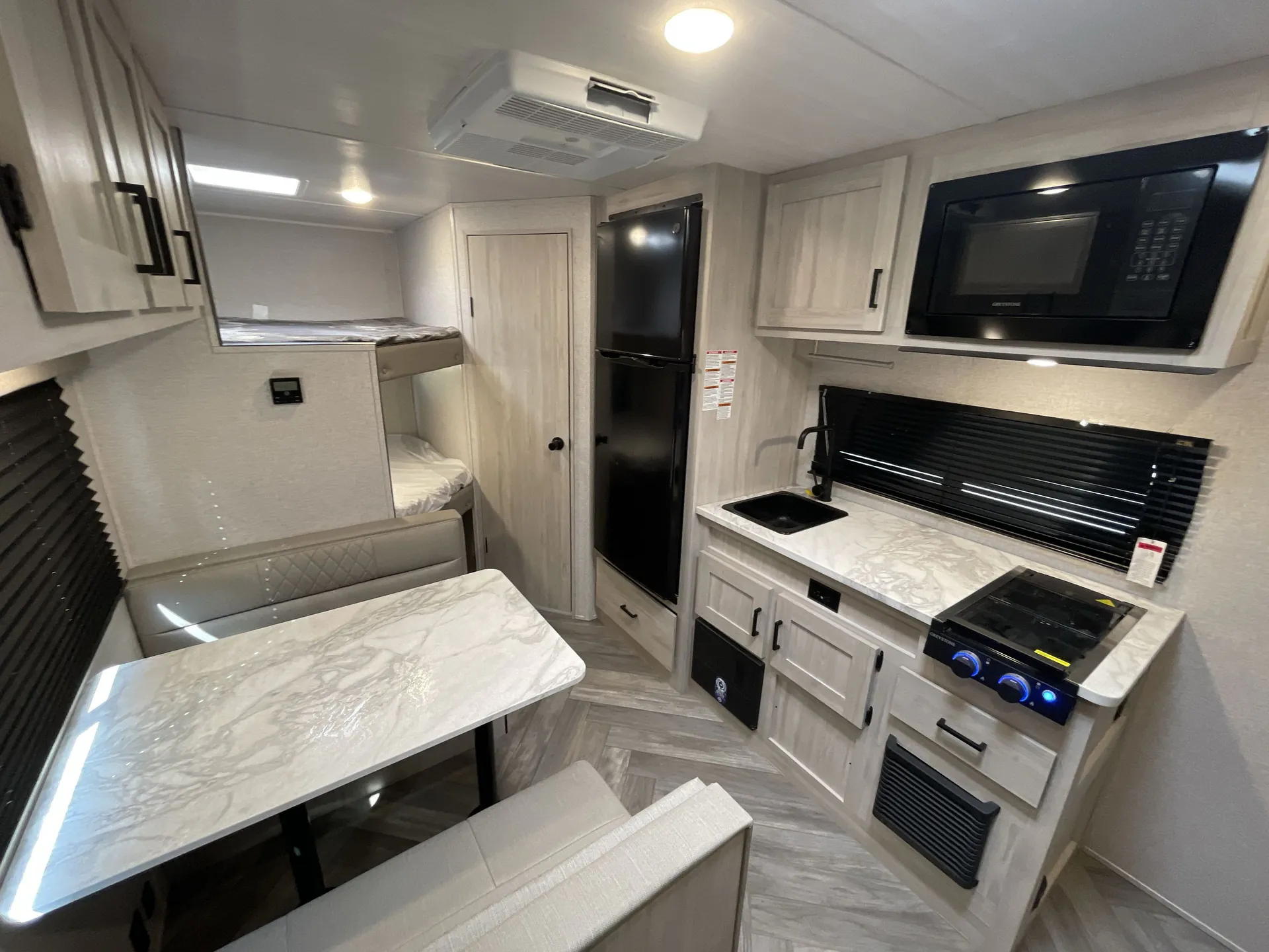2023 East to West Della Terra LE 170BHLE — living area main