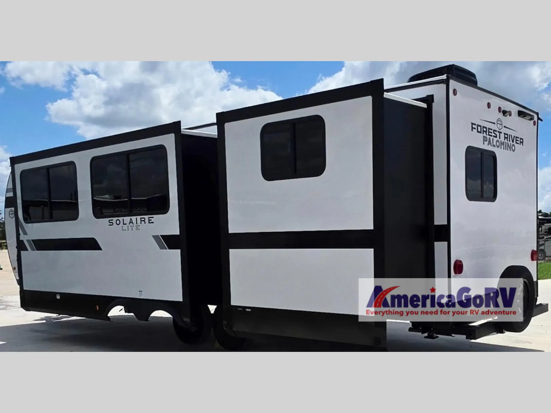 2026 Forest River Solaire Lite 302BHS dealer photo 3 from America Go RV