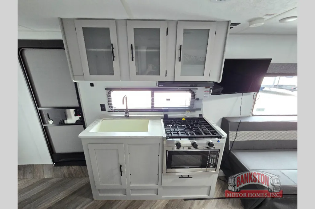 2022 Forest River Wildwood FSX 210RT, Photos photo 8