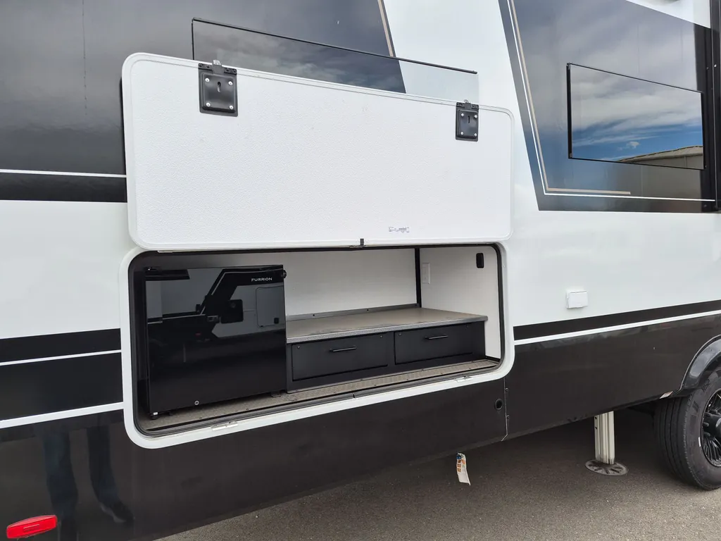 2026 Brinkley Model Z 2810, Photos photo 31