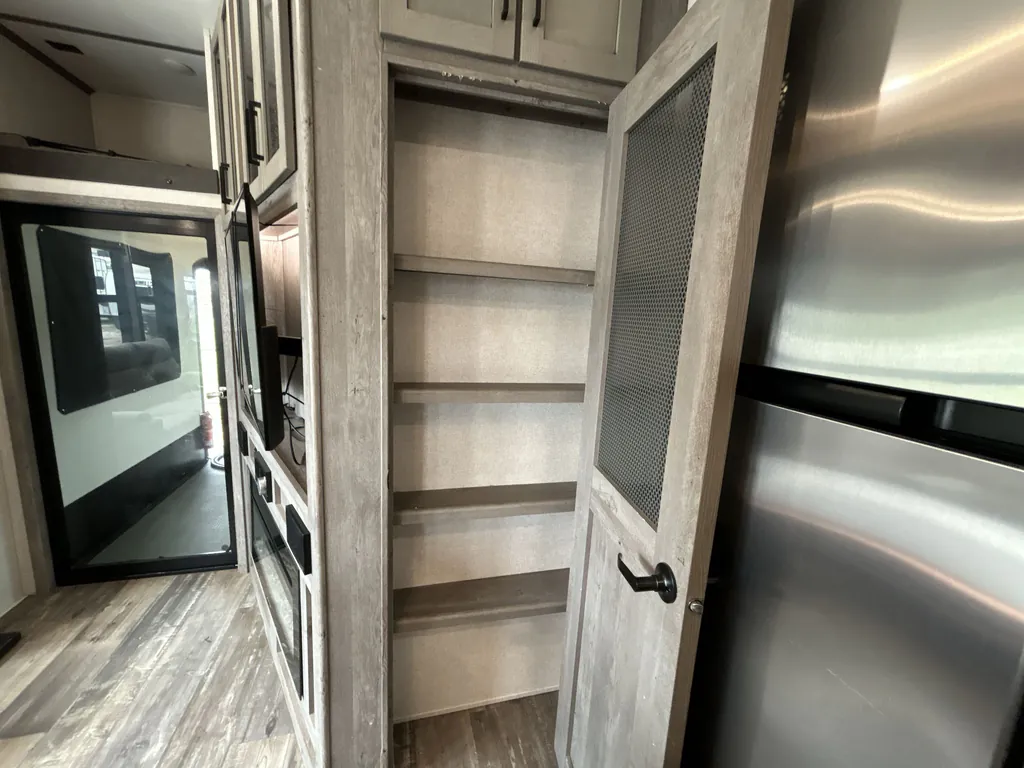 2020 Keystone Raptor 415, Photos photo 11