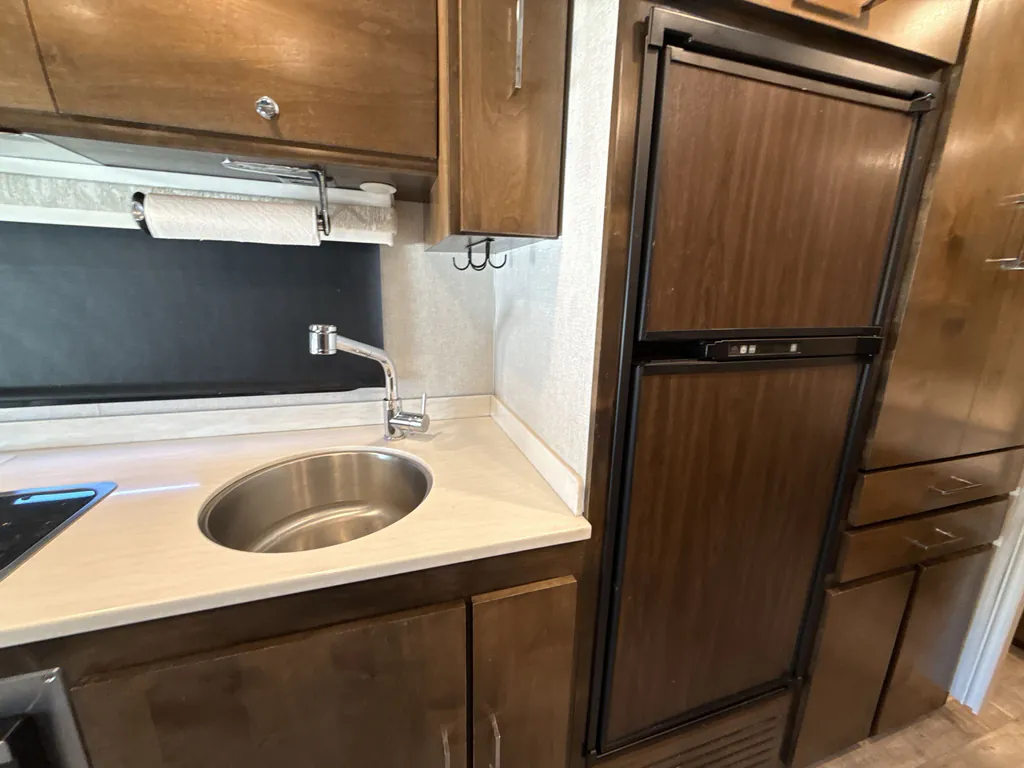 2019 Tiffin Wayfarer 25 QW, Photos photo 8