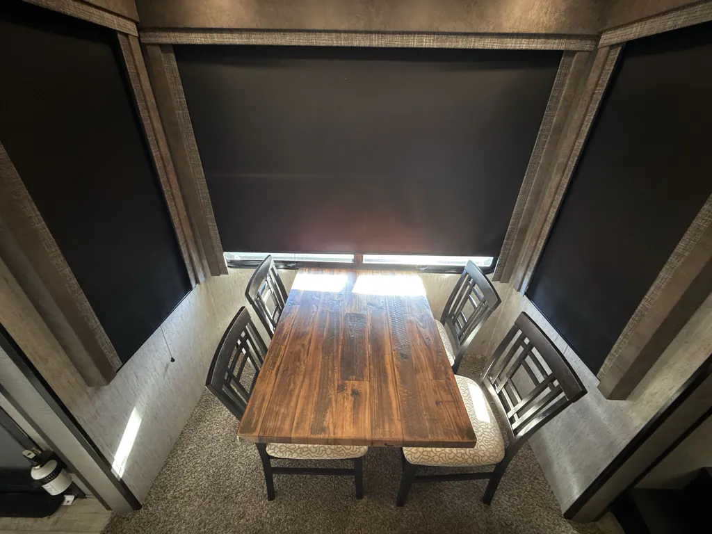 2018 Grand Design Momentum 376TH, Photos photo 18