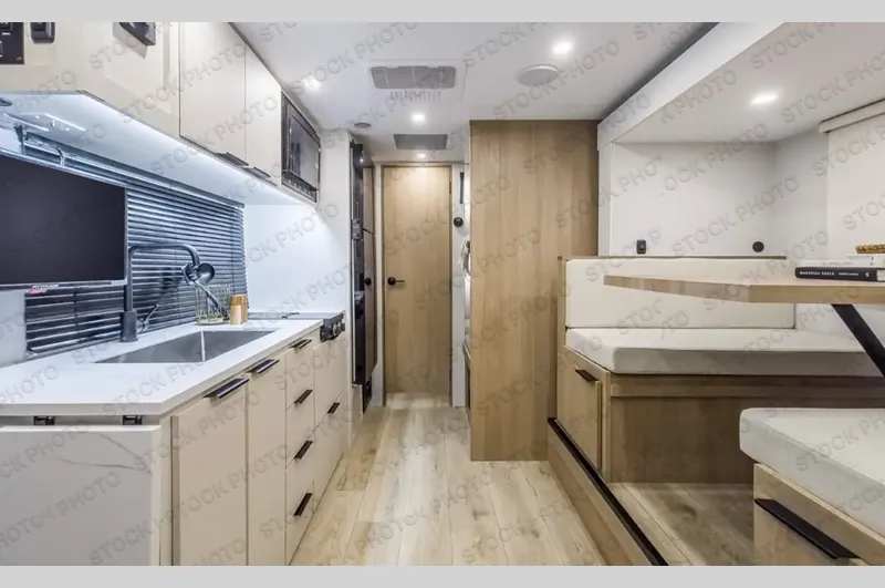 2027 Winnebago Micro Minnie 2200FBH - Photo 3