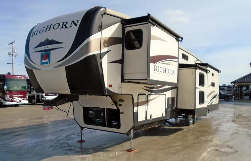 2018 Heartland Bighorn Traveler 39MB - Photo 2
