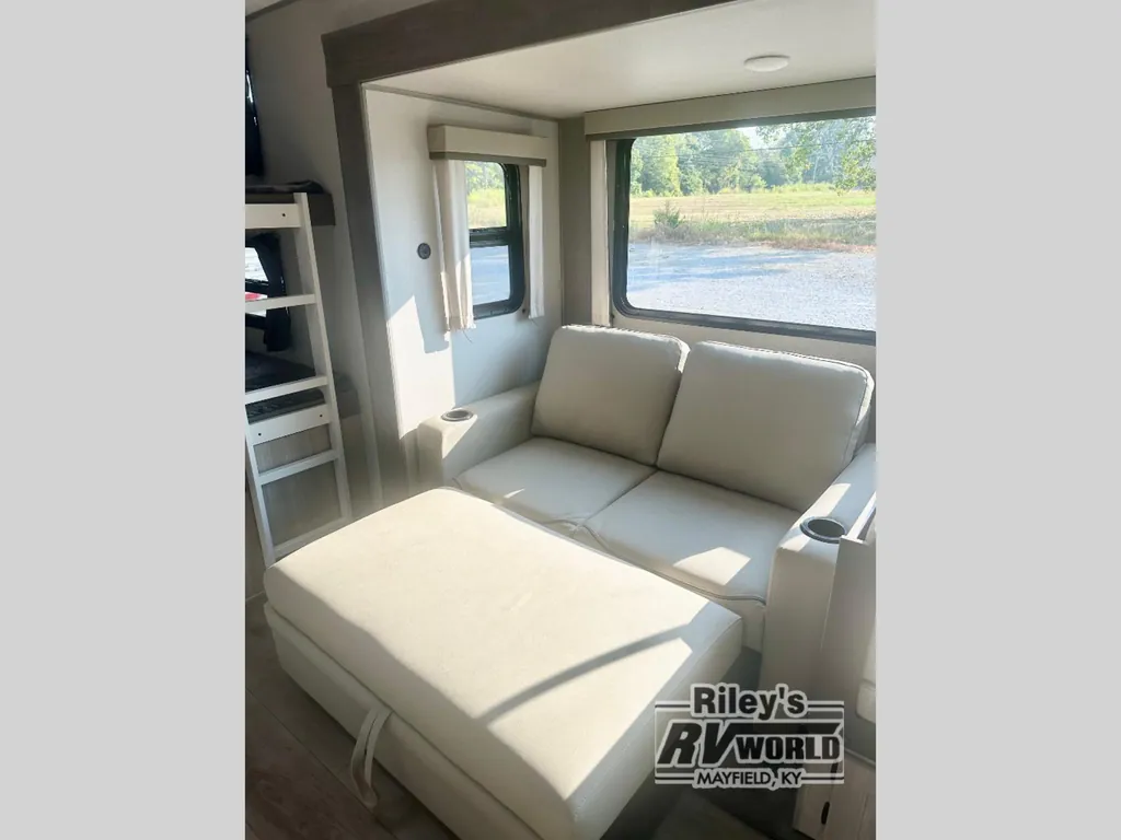 2026 Coachmen Catalina Legacy Edition 273DBHCK, Photos photo 24