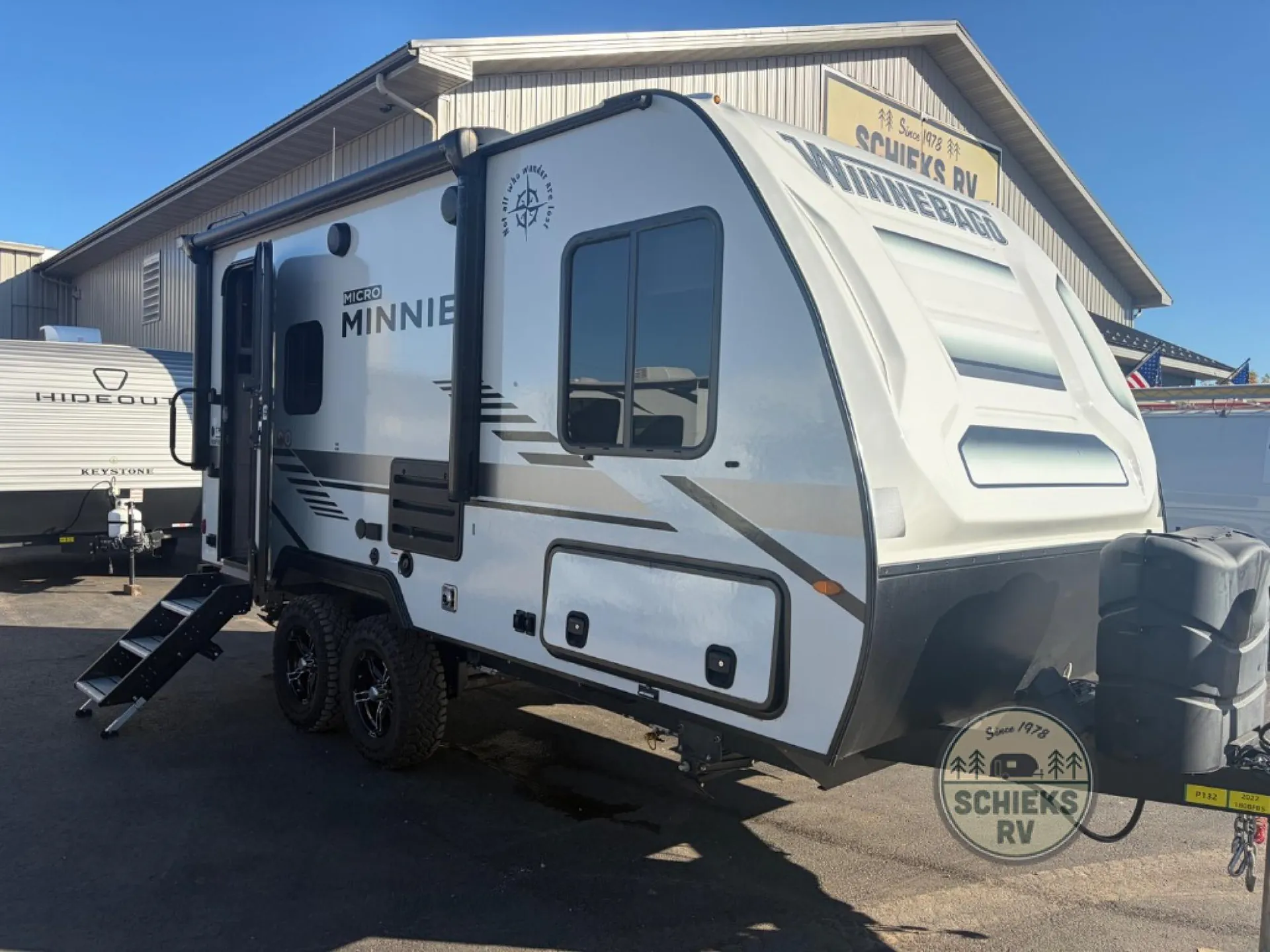 2022 Winnebago Micro Minnie 1808FBS - Photo 2
