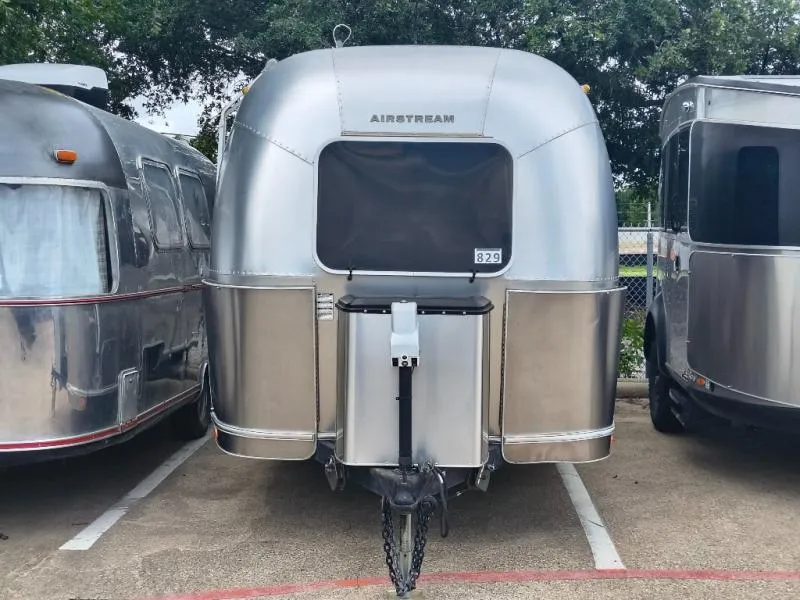 2008 Airstream Safari 22FB - Main photo