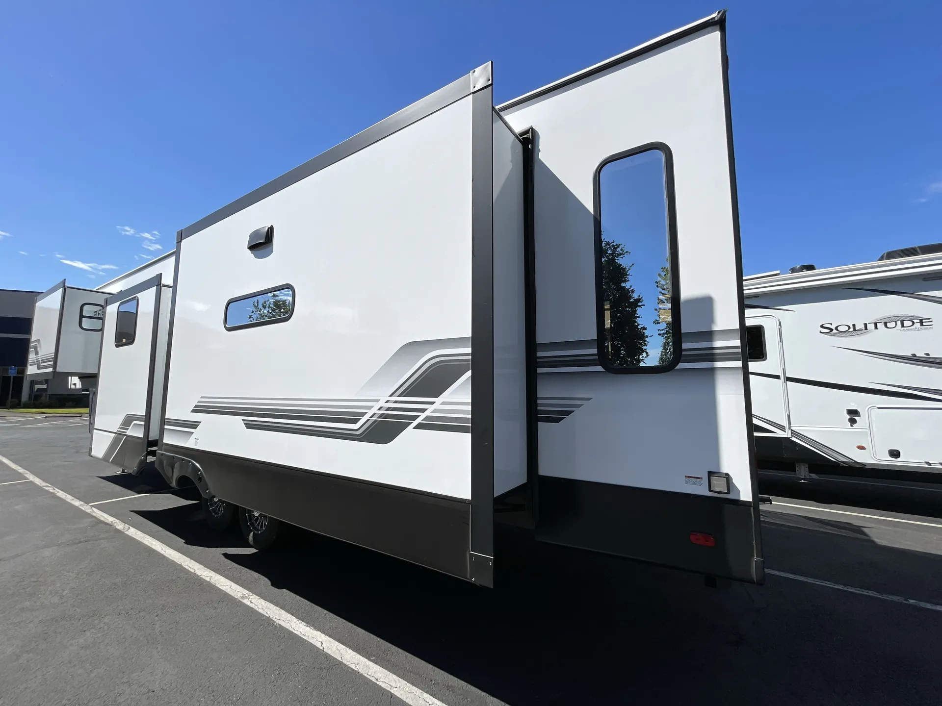 2027 Forest River Sabre 36FLX — off campside