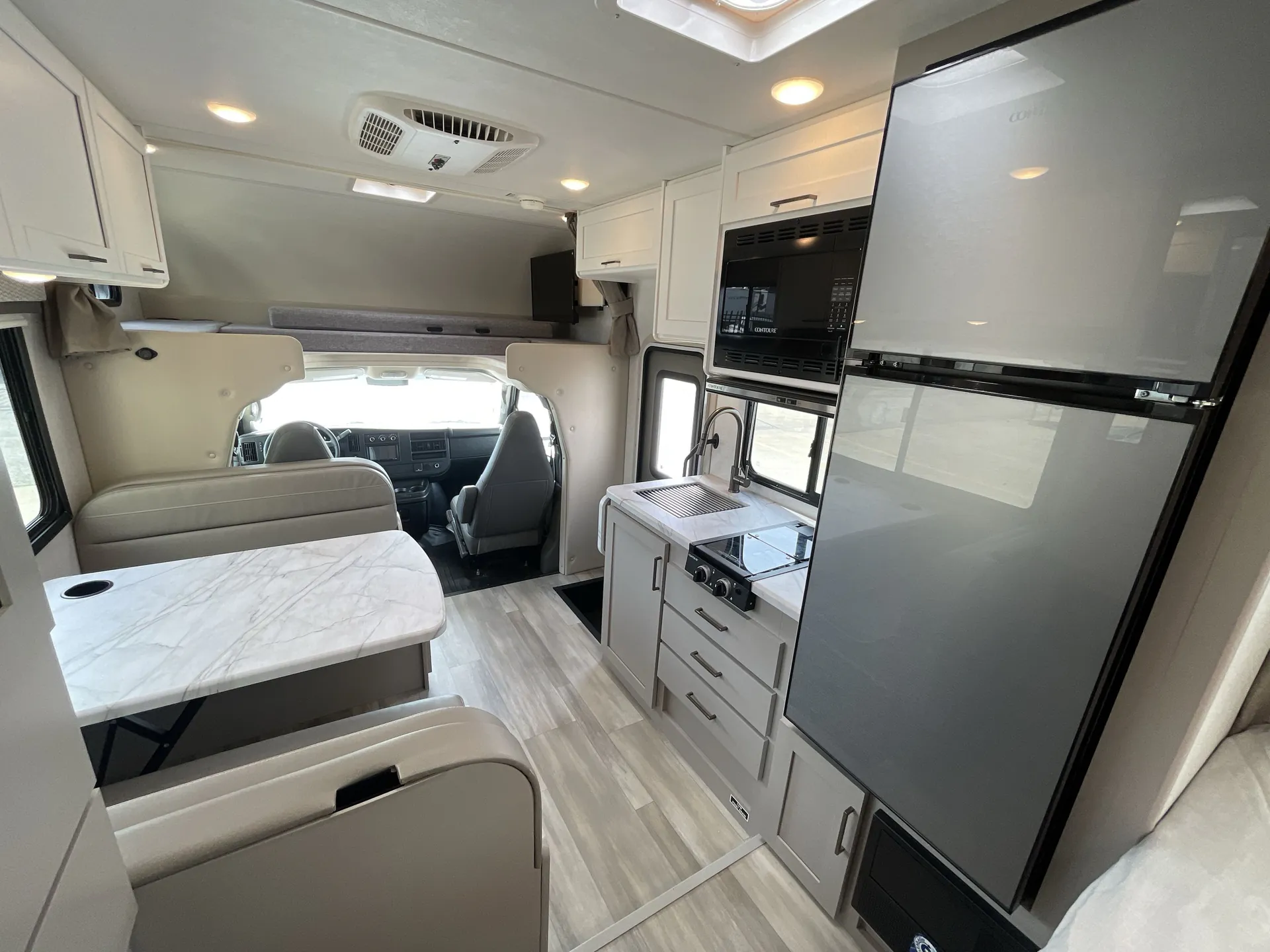 2026 Thor Motor Coach Geneva 21VT — living area main