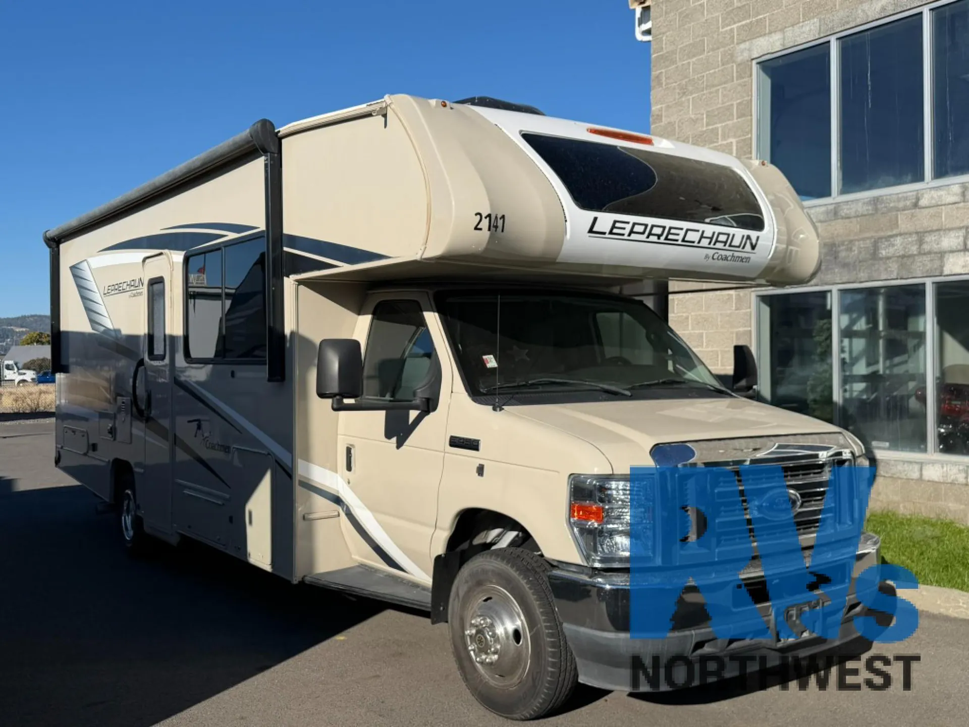 2022 Coachmen Leprechaun 260DS - Ford 450 - Photo 2