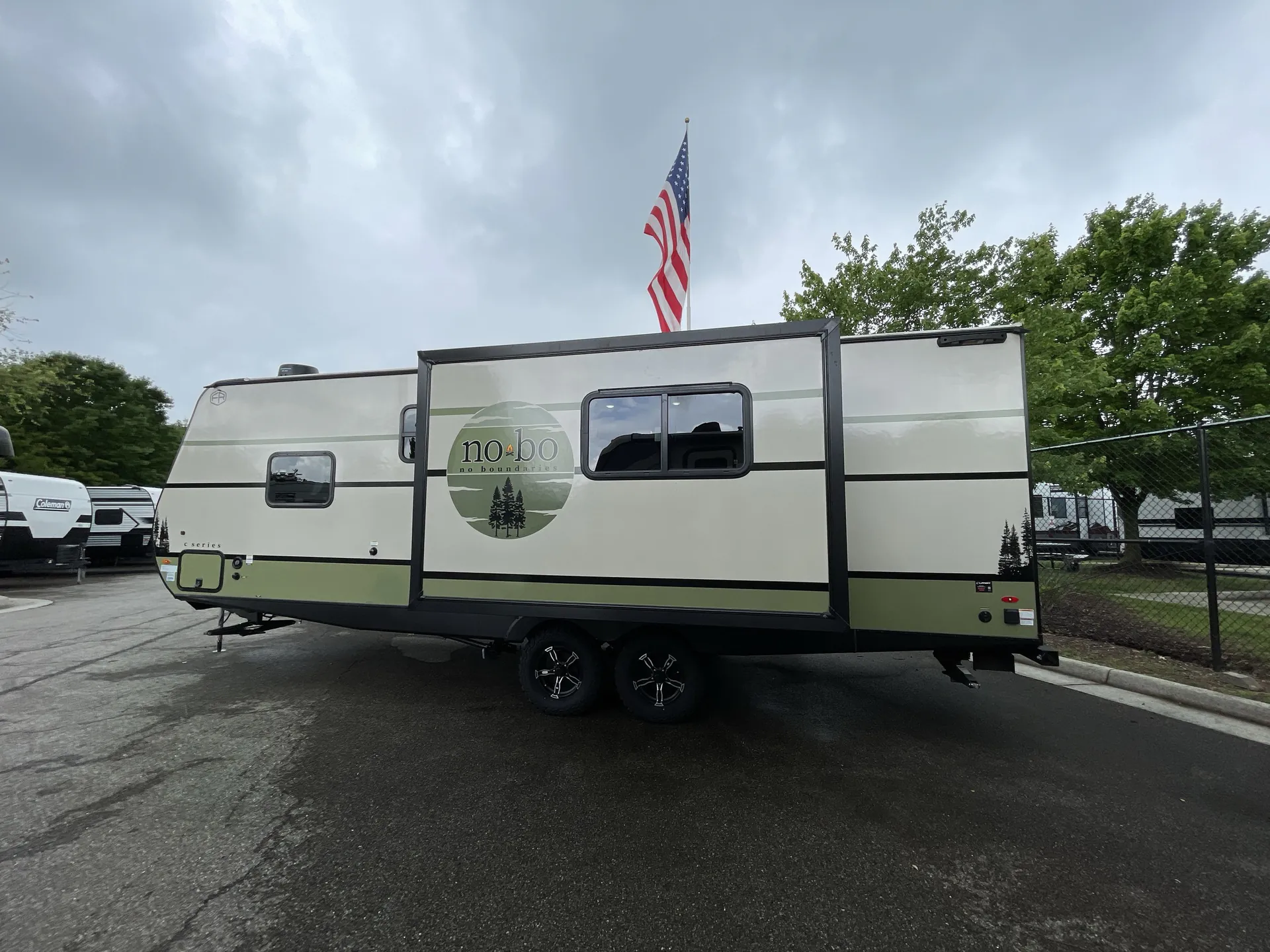 2025 Forest River No Boundaries 20 Series NB20.7 — off campside