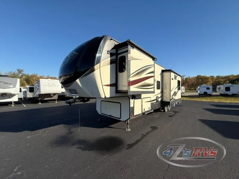 2016 Keystone Alpine 3900RE - Photo 3