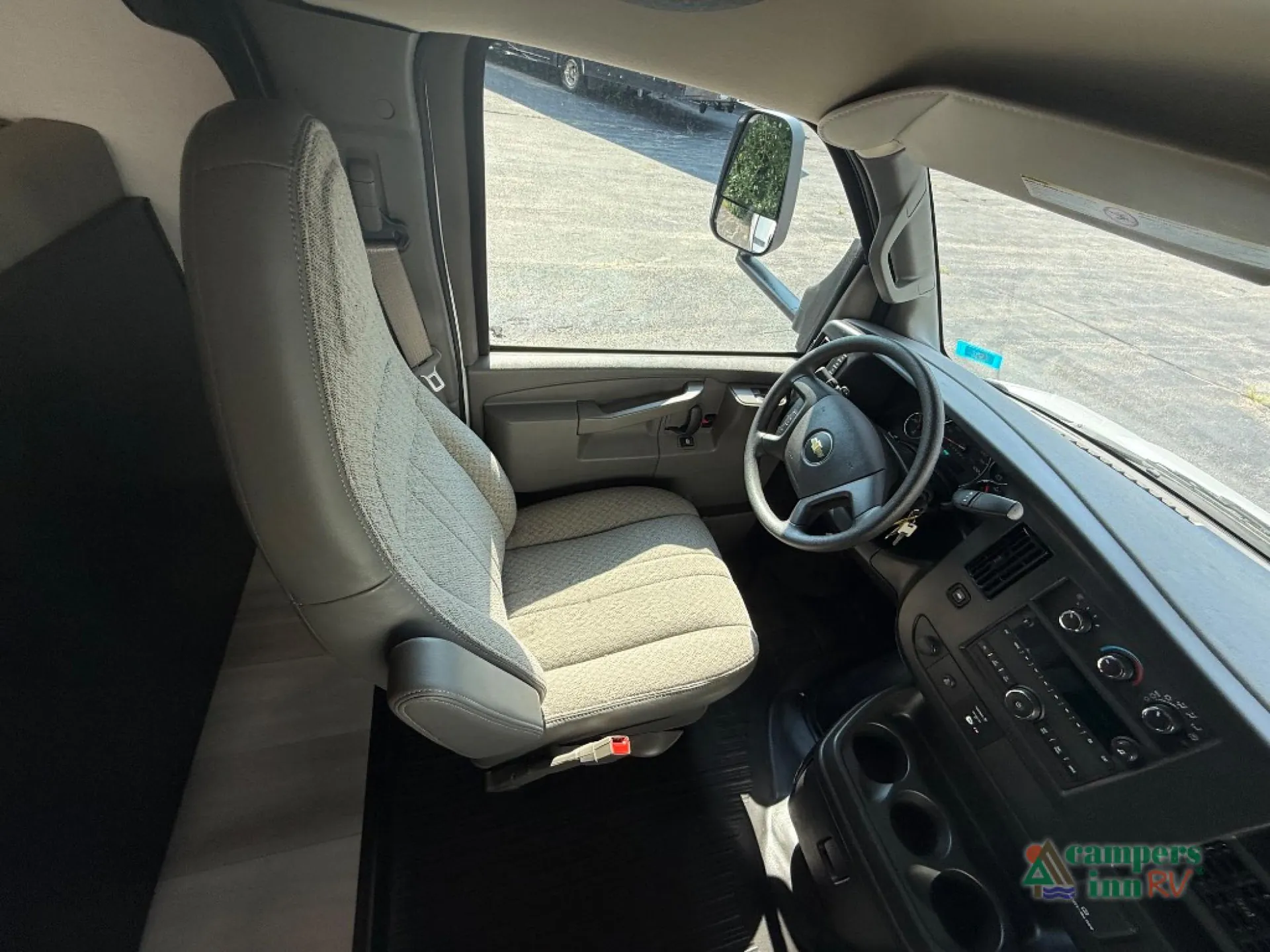 2026 Forest River Sunseeker 2350 LE - Photo 4