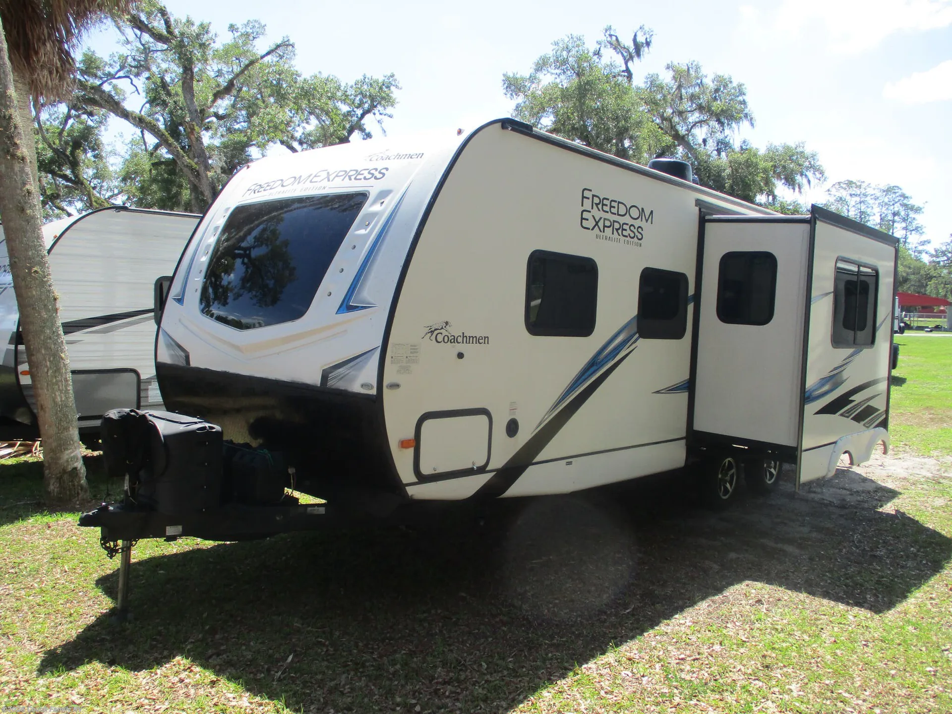 2021 Coachmen Freedom Express Ultra Lite 248RBS - Photo 4