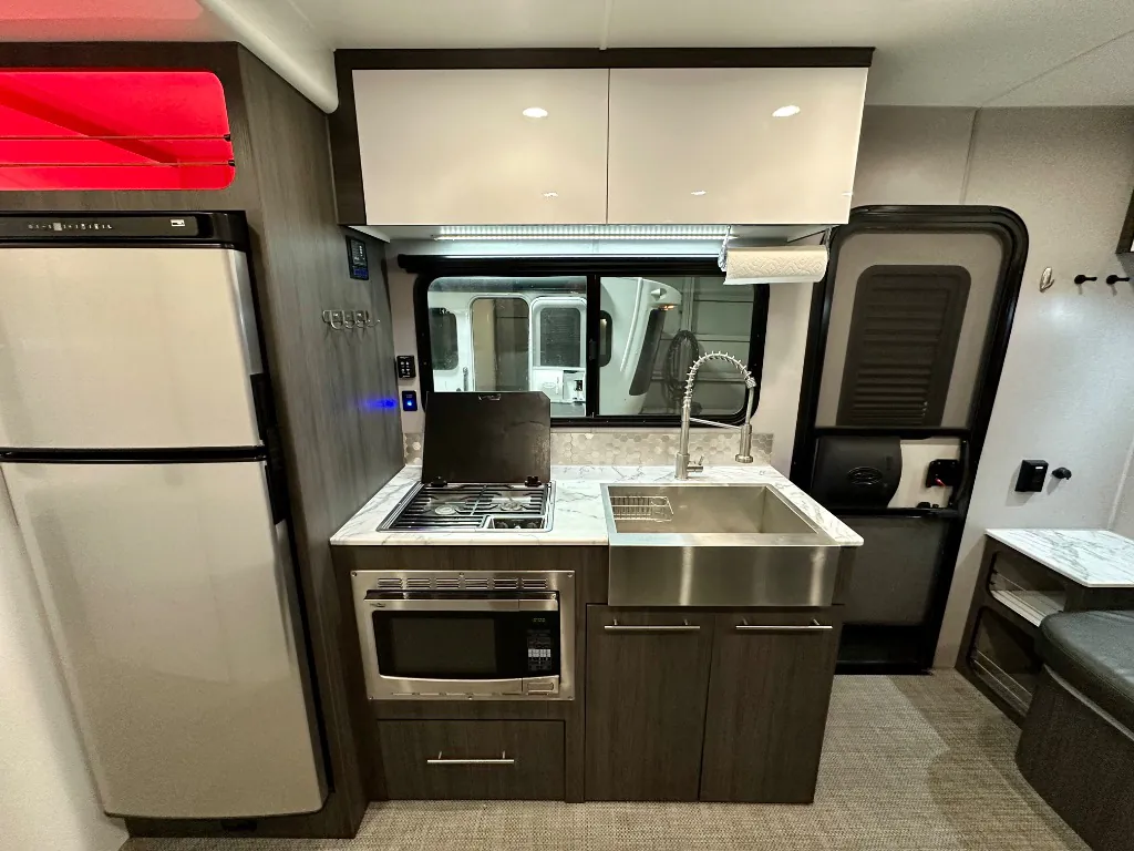 2023 inTech RV O-V-R Navigate - Photo 4