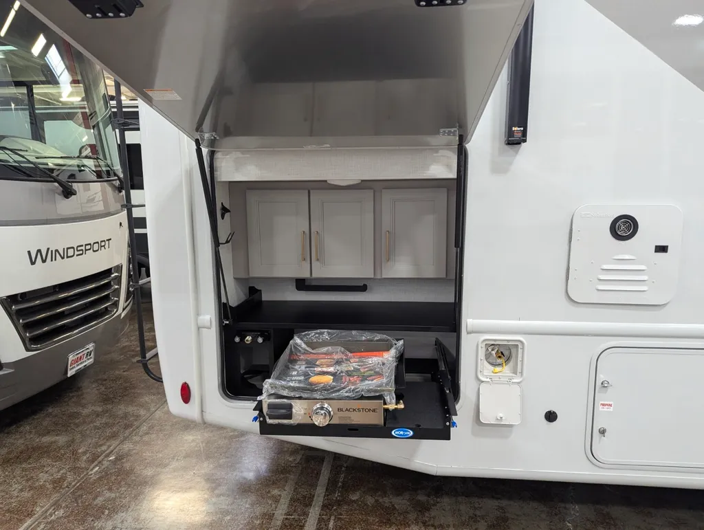 2026 Thor Motor Coach Windsport 29L, Photos photo 6